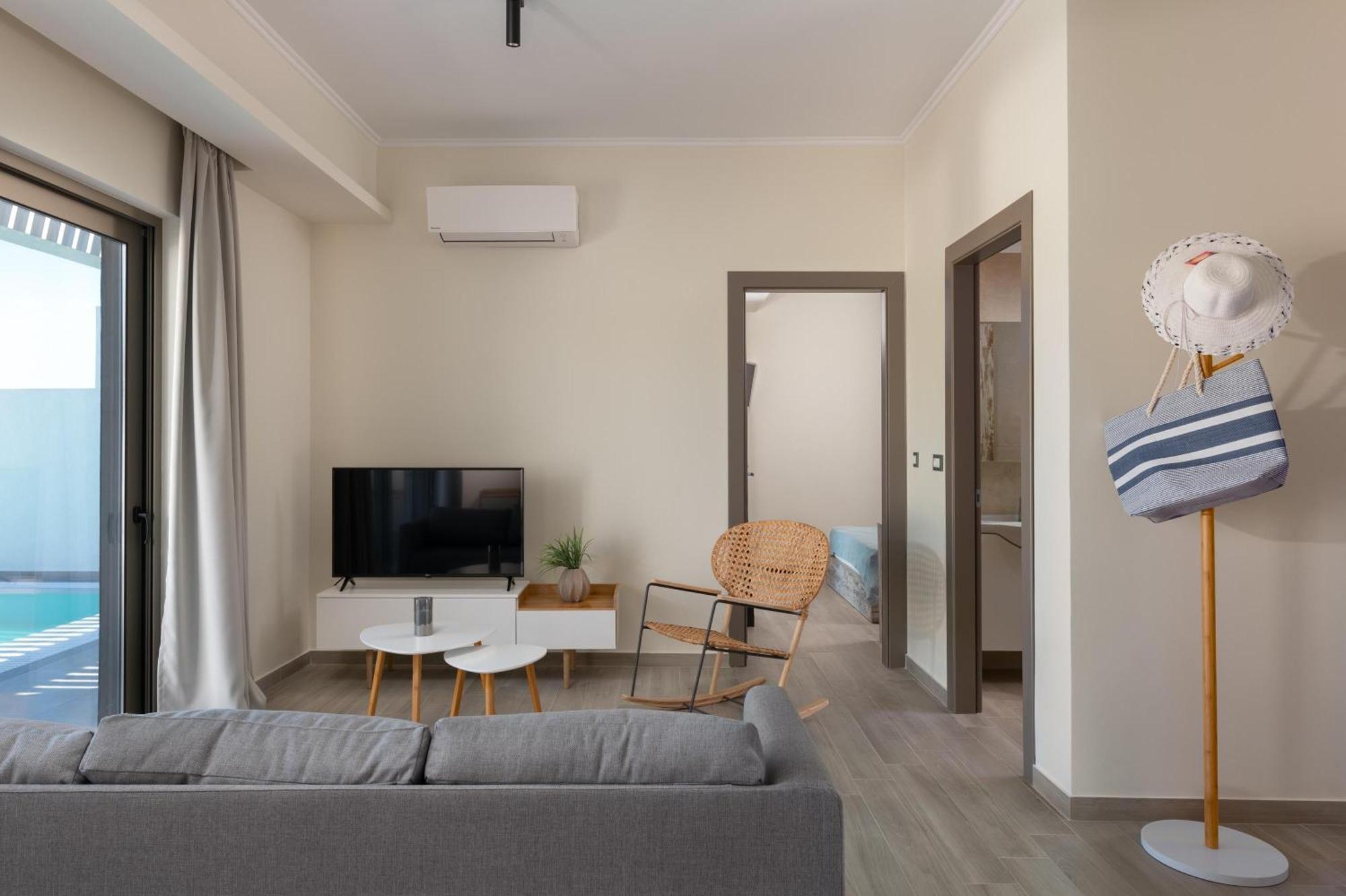 Armonia Suites Генади Екстериор снимка