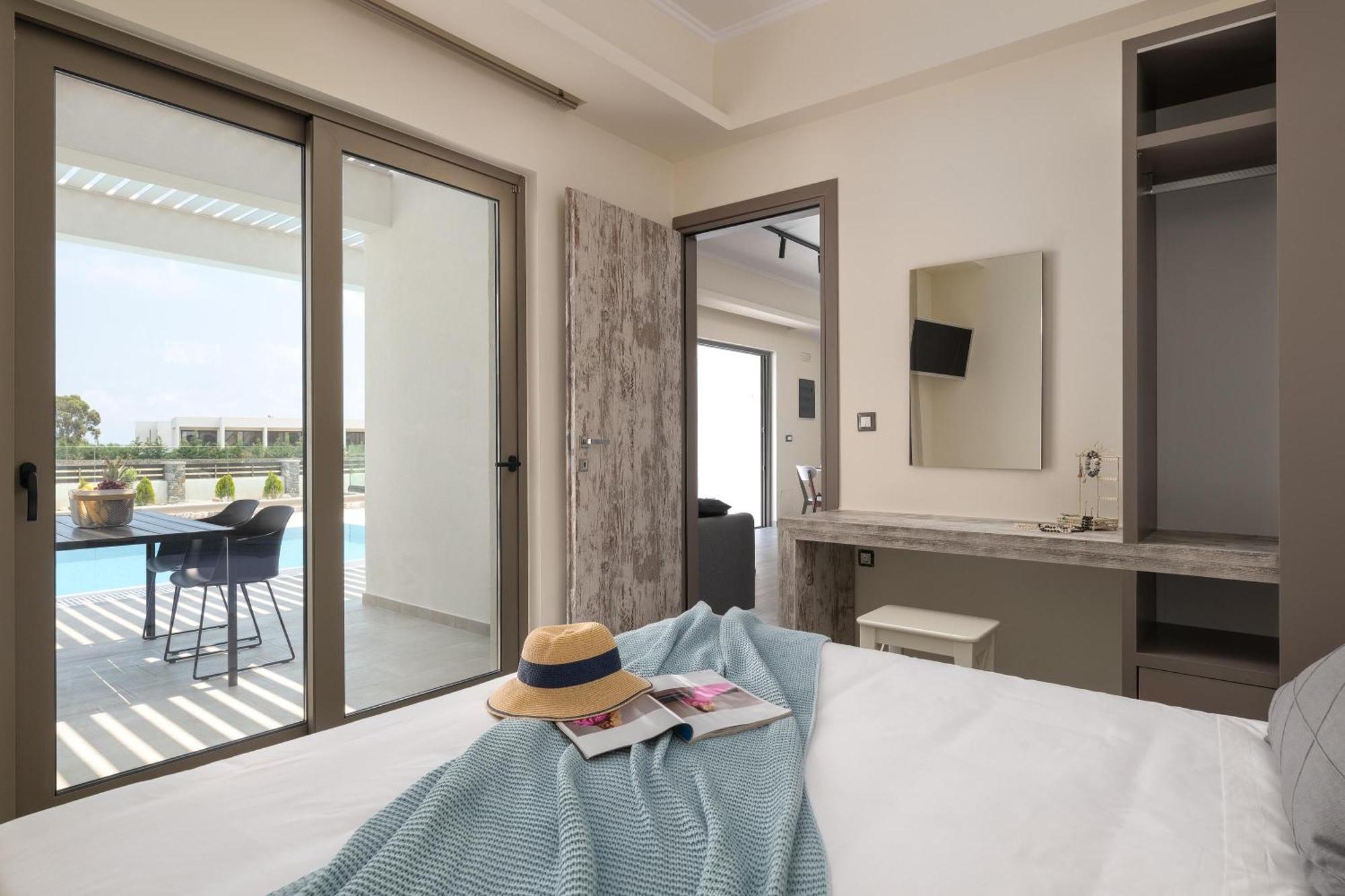 Armonia Suites Генади Екстериор снимка